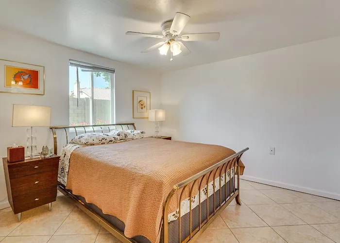 Shop & Dine! Getaway 3 Mi To Old Town Holiday home *